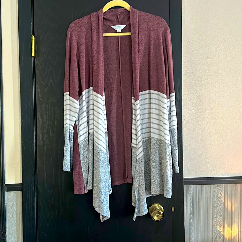 Market & Spruce cascade front sweater